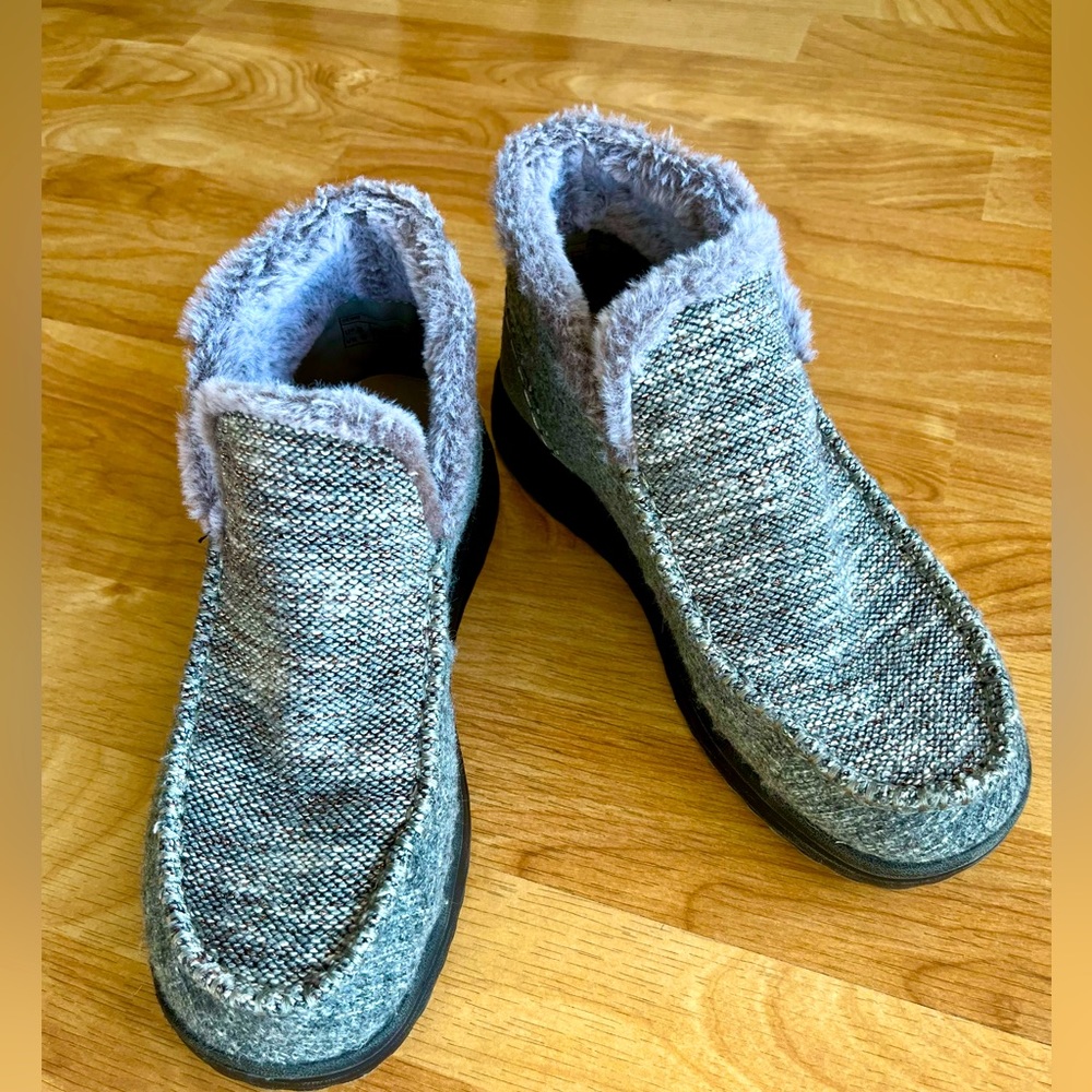 HEYDUDE Denny Booties size 8